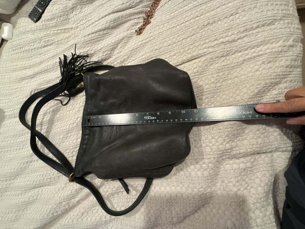 Hobo The Original Black Leather Slouchy Shoulder Bag with Tassel - Picture 6 of 7